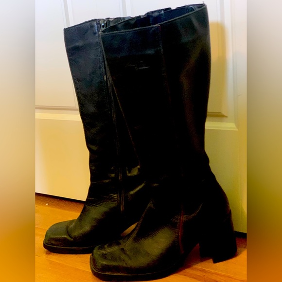 Made in Canada Henri Pierre black leather vintage boots - Picture 2 of 8